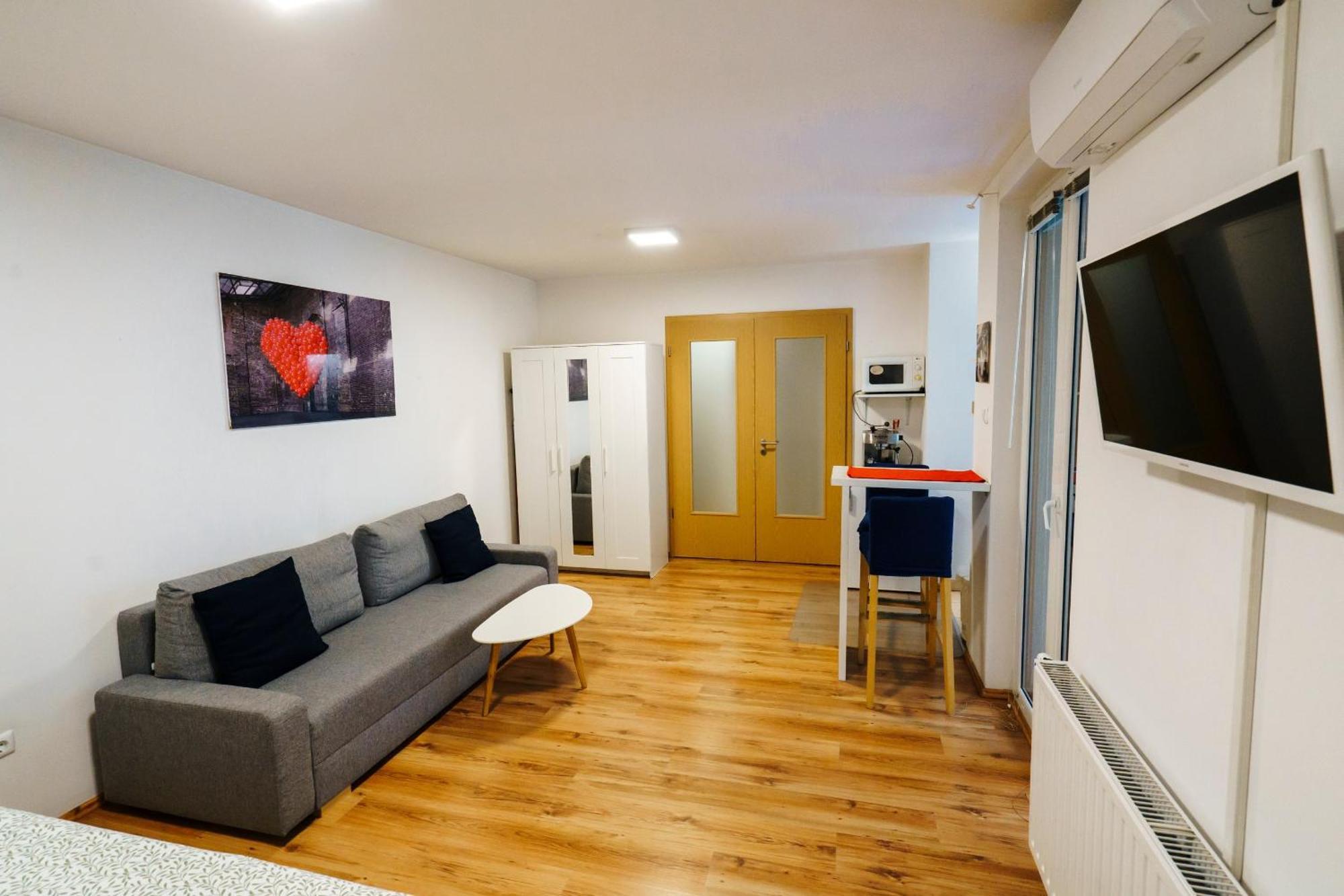 Central Studio Boulevard — Photos 3